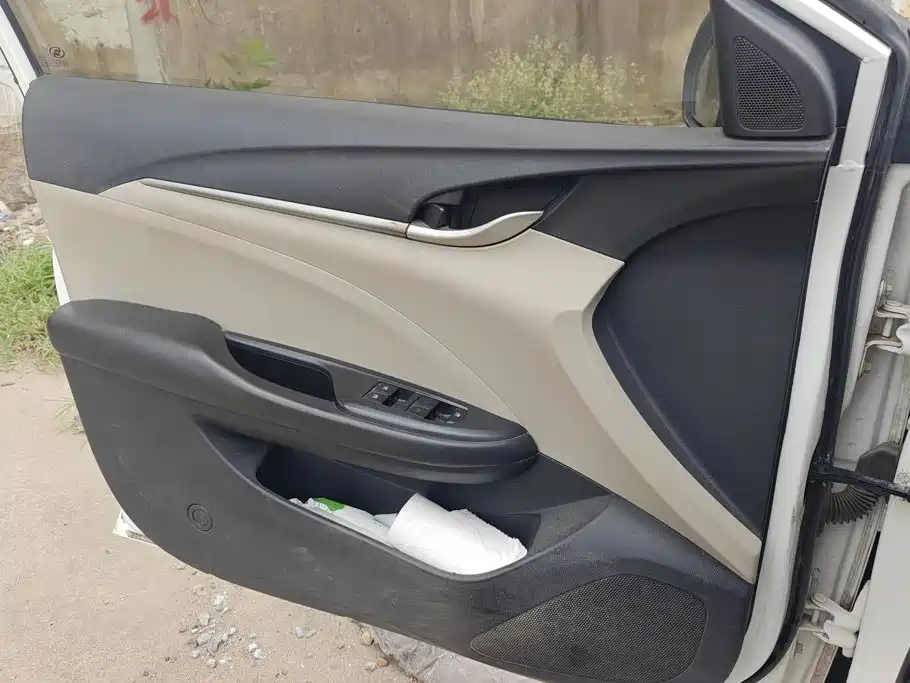 Buick Excelle — миниатюра 7