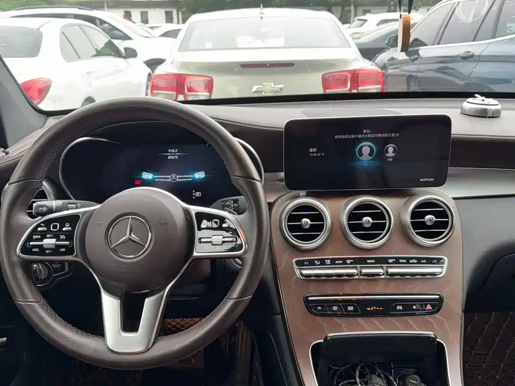 Mercedes-Benz GLC — миниатюра 3