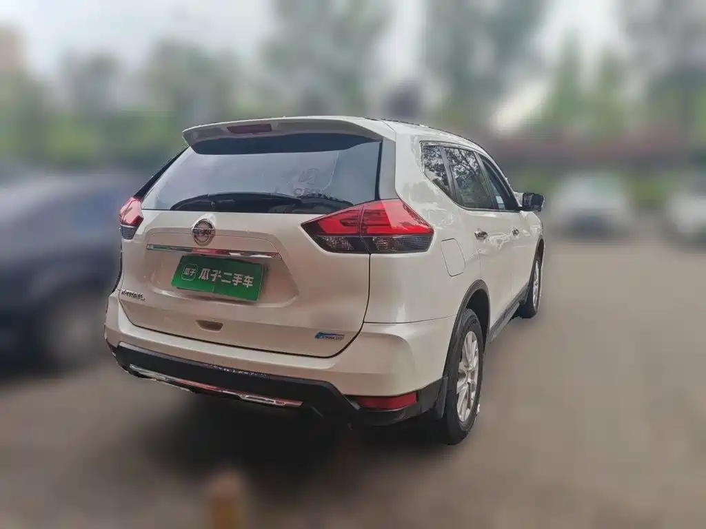 Nissan X-Trail — миниатюра 5