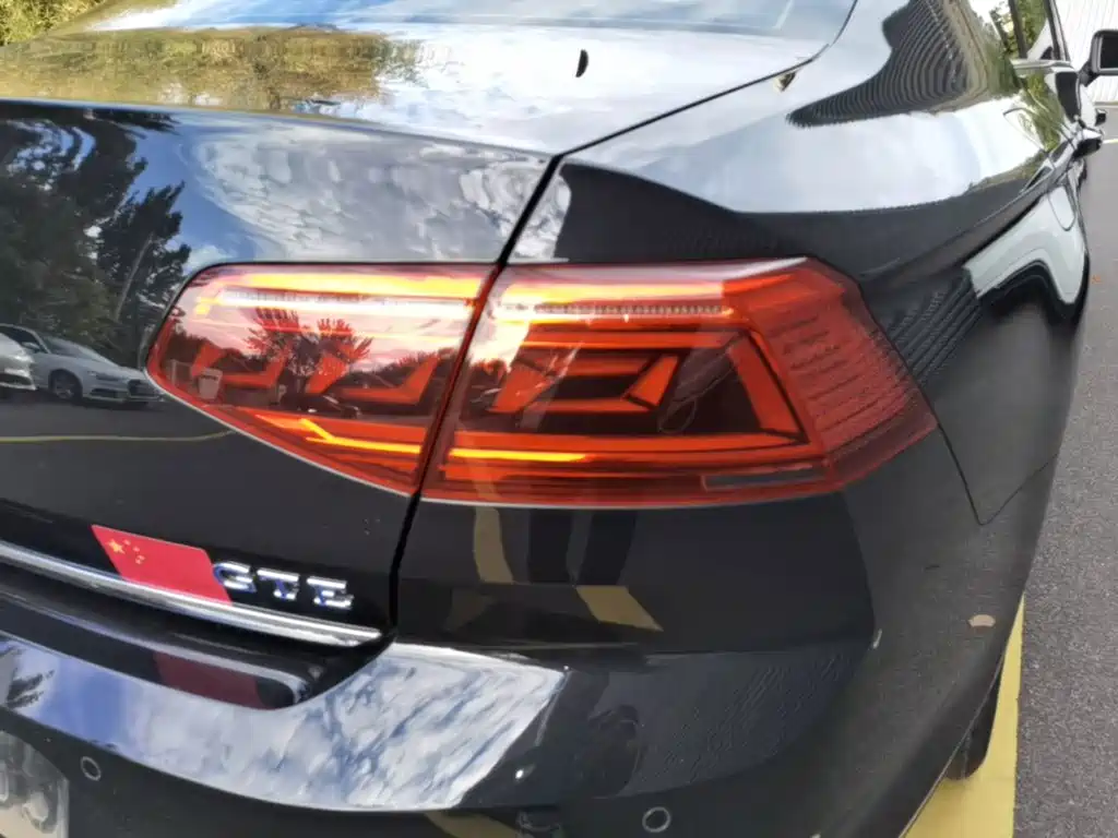 Volkswagen Magotan PHEV — миниатюра 8
