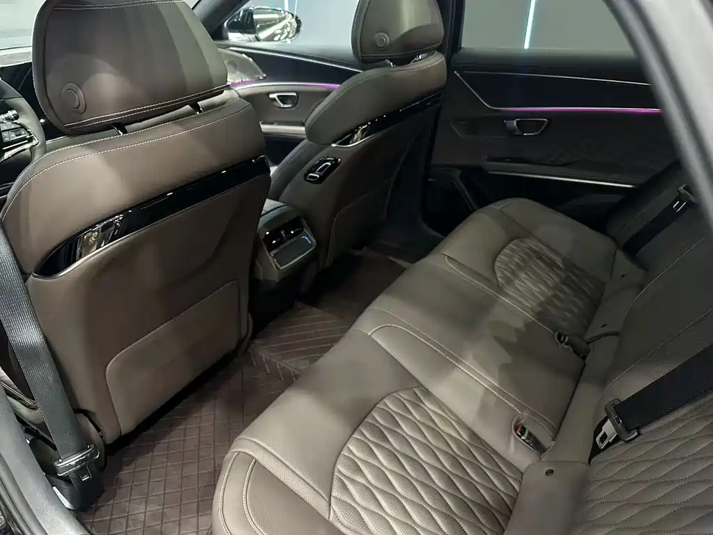 BYD Han — миниатюра 10