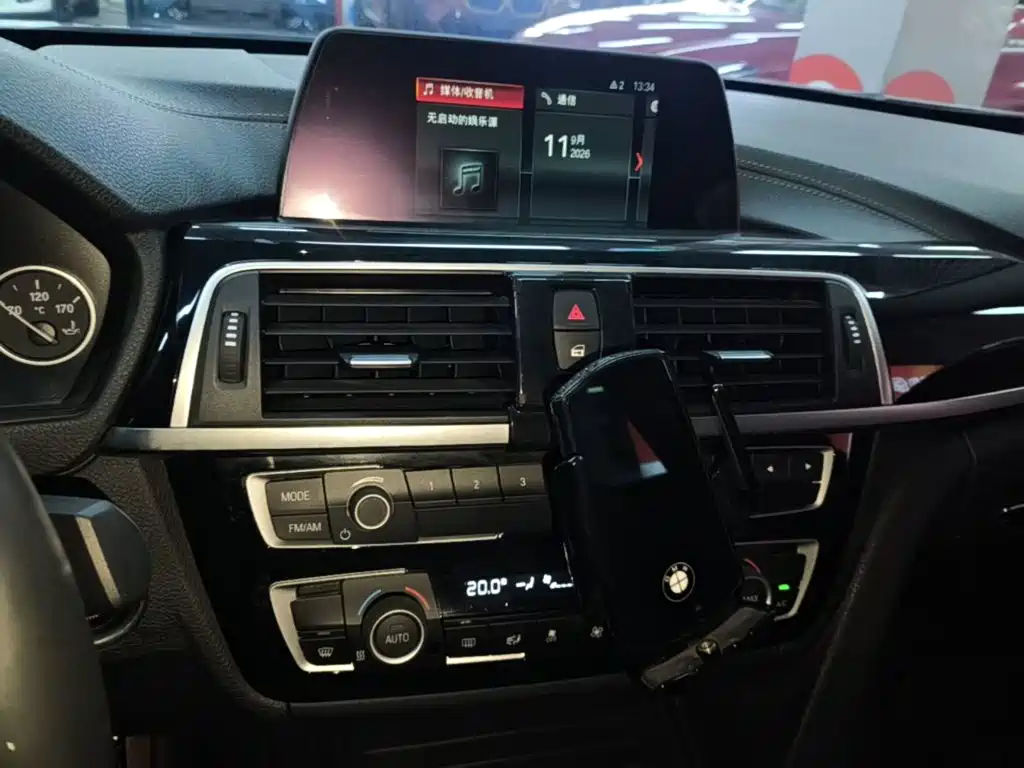 BMW 3 Series — миниатюра 13