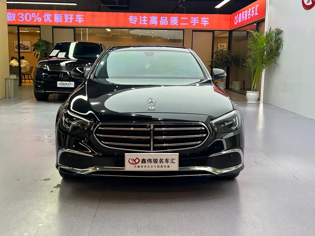 MERCEDES-BENZ E CLASS