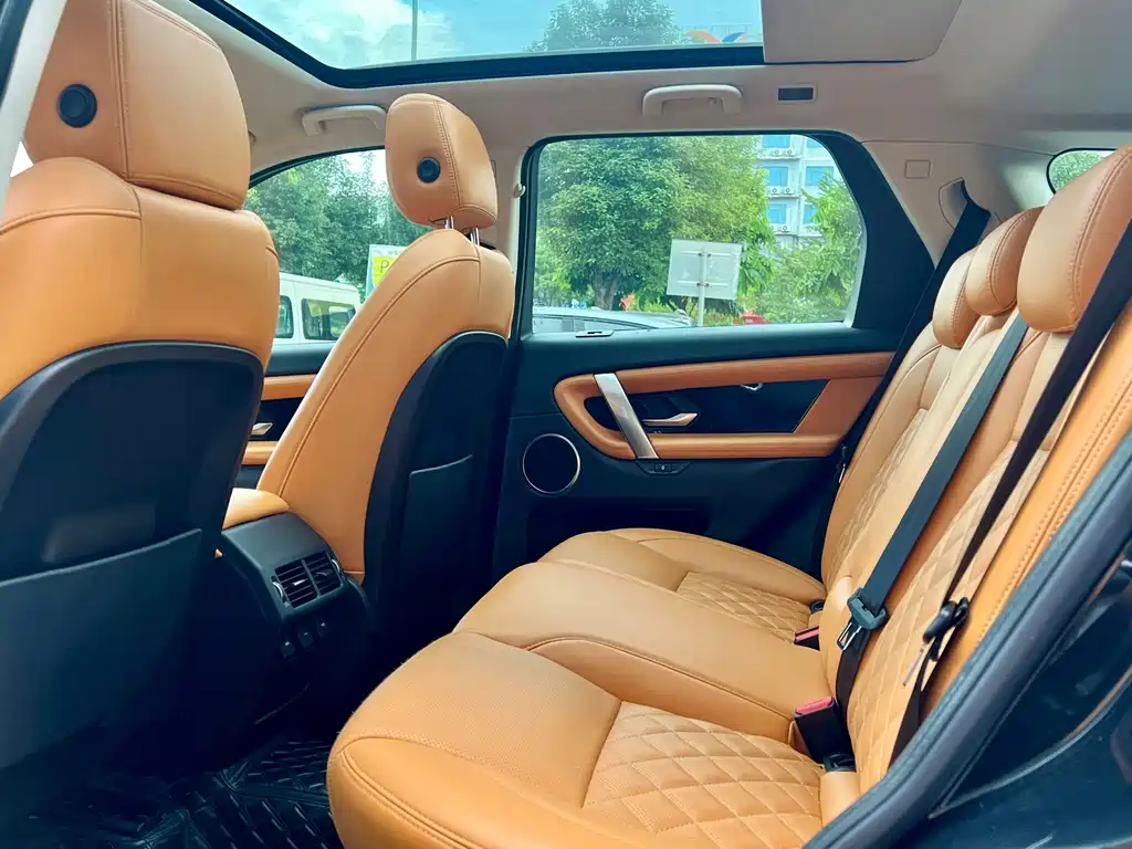 Land Rover Discovery Sport — миниатюра 9
