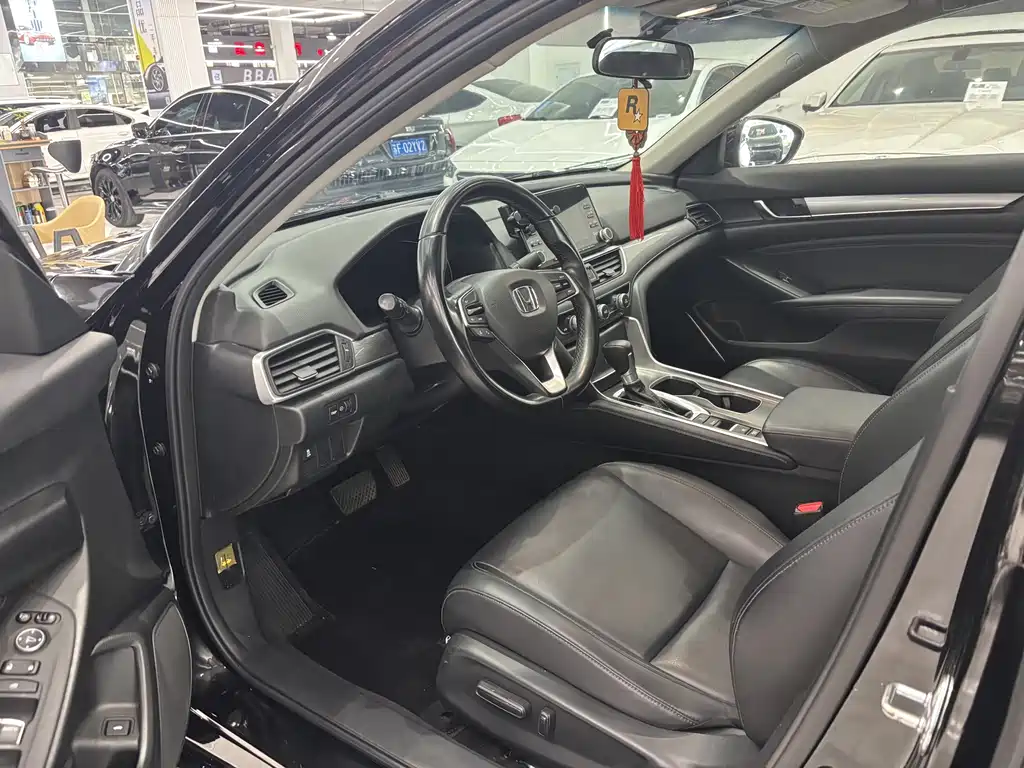 Honda Accord — миниатюра 4