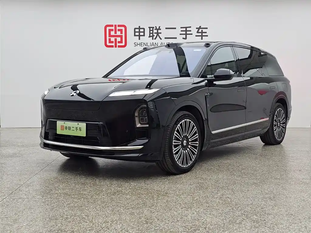 Nio ES8 2025