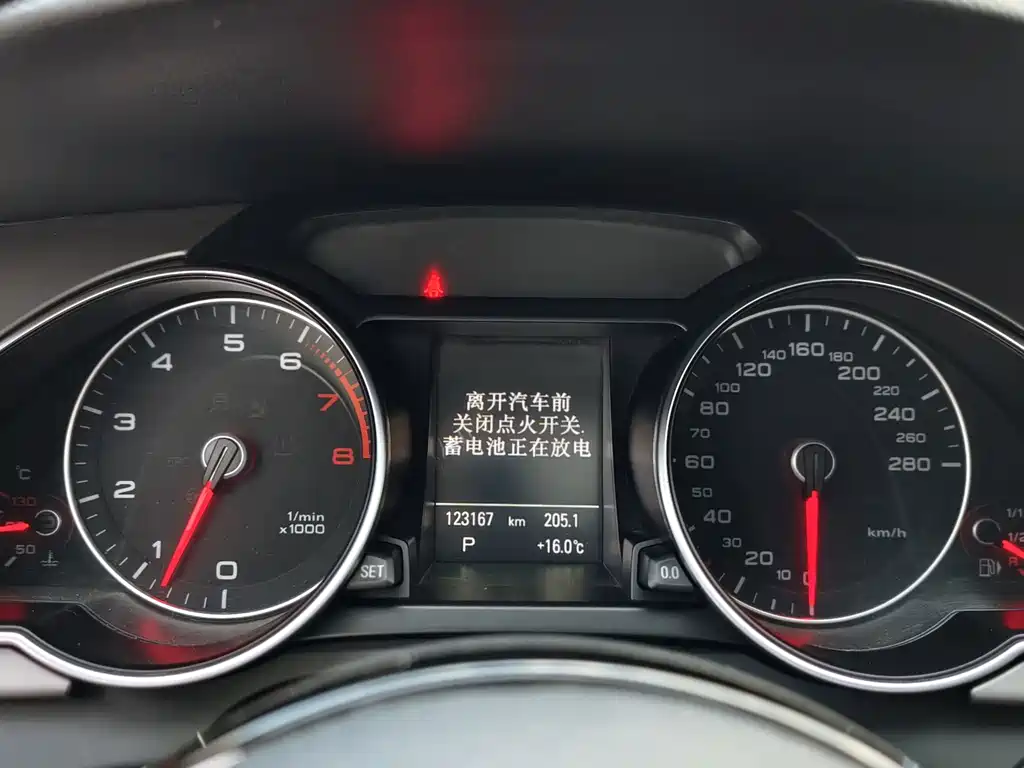 Audi A5 (Import) — миниатюра 12
