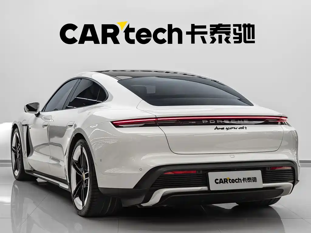 Porsche Taycan — миниатюра 5