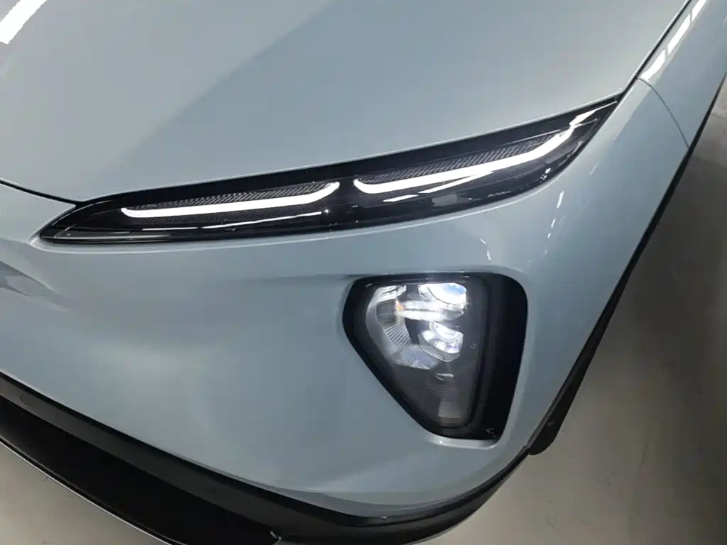NIO ES6 — миниатюра 24