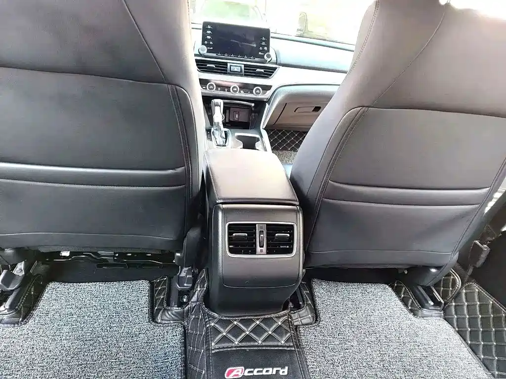 Honda Accord — миниатюра 11