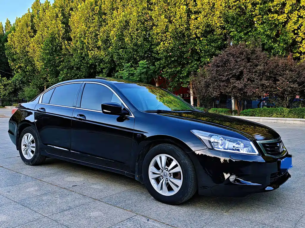 Honda Accord — миниатюра 13