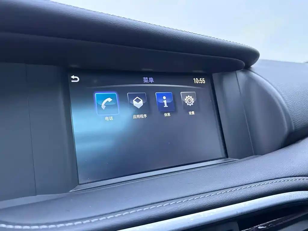 Infiniti QX30 — миниатюра 11
