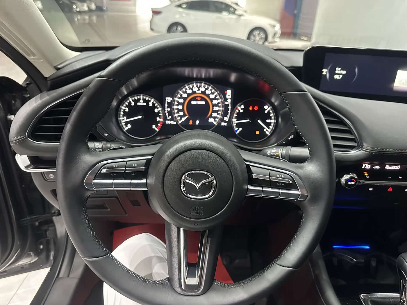 CHERY Tiggo 7 PLUS 2.0 л 2022 г. Серебристо-серый, пробег 19000 км
