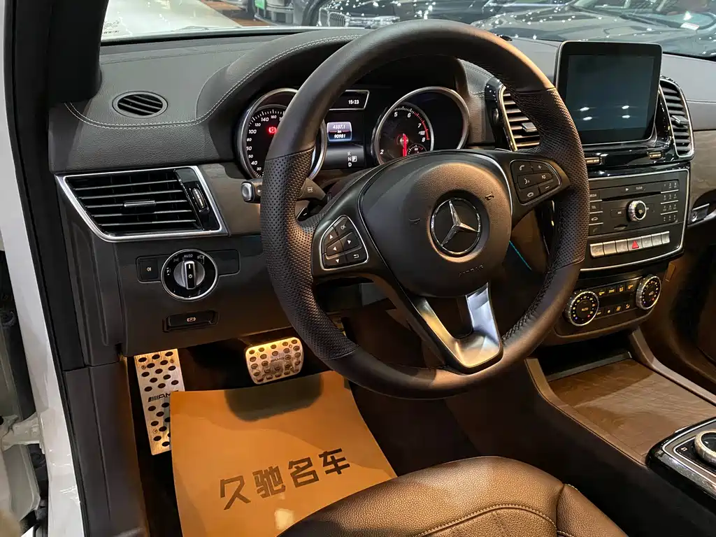 MERCEDES-BENZ GLE