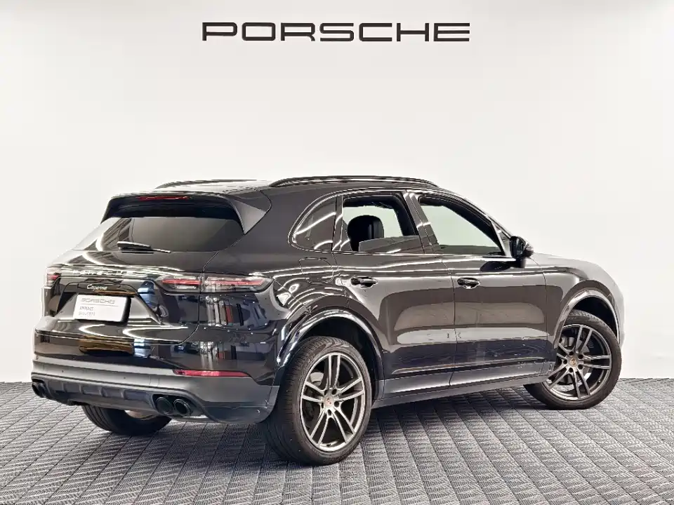 Porsche Cayenne — миниатюра 3