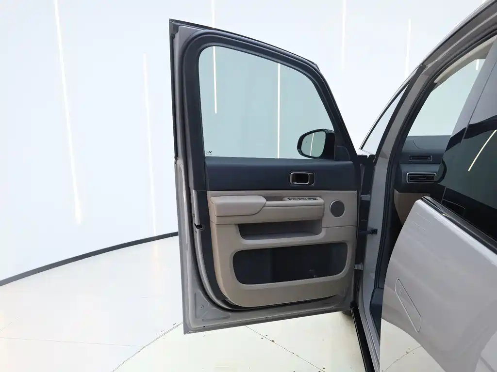 Li Auto Li MEGA — миниатюра 6