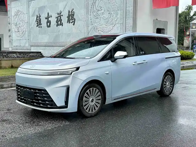 GAC Trumpchi 传祺E8