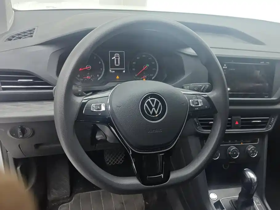 Volkswagen Tharu — миниатюра 15