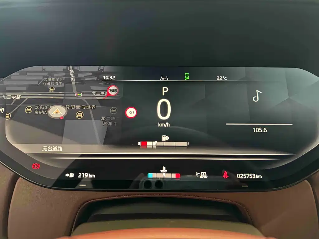Land Rover Range Rover — миниатюра 9