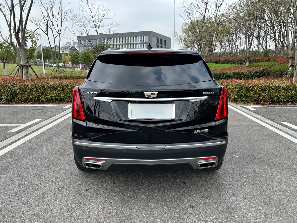 CADILLAC XT5
