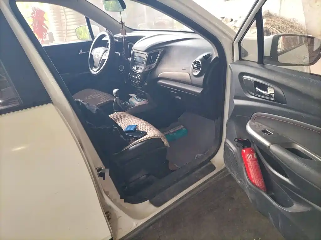 Changan CS15 — миниатюра 19