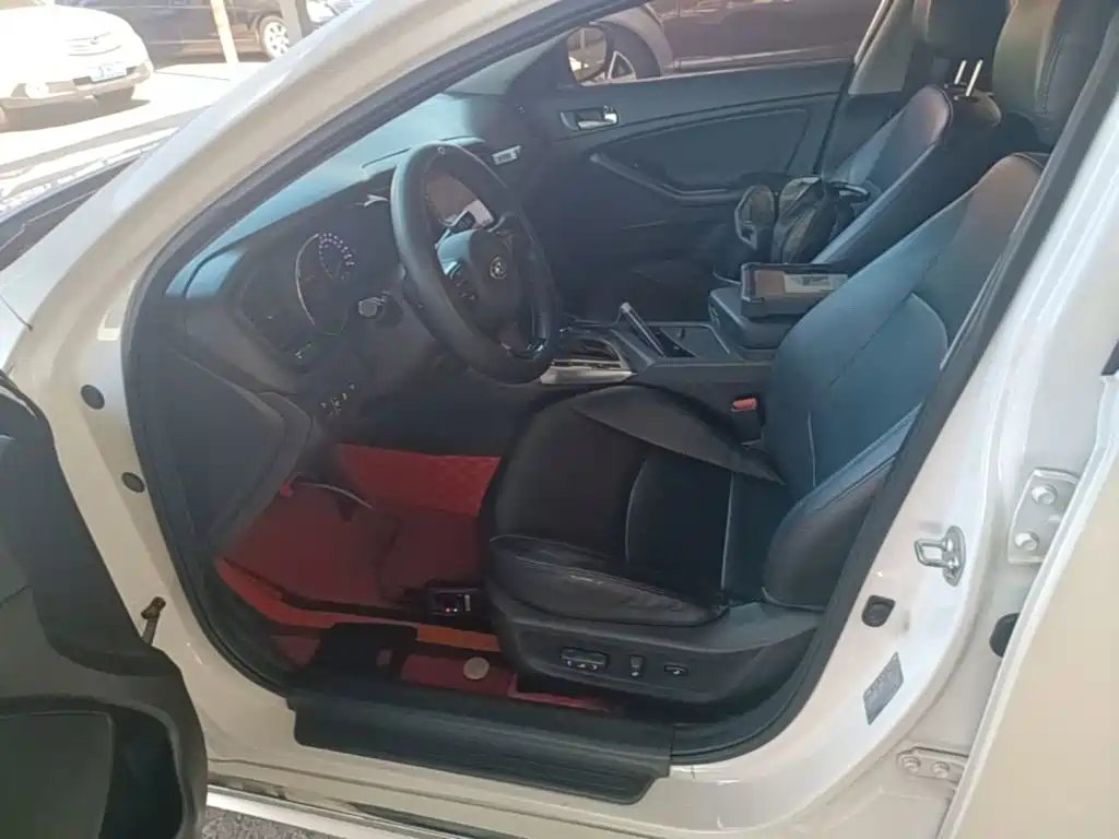 Kia K5 — миниатюра 15