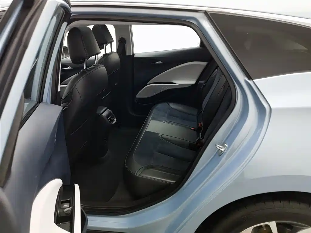 BUICK SLIGHTLY BLUE 6