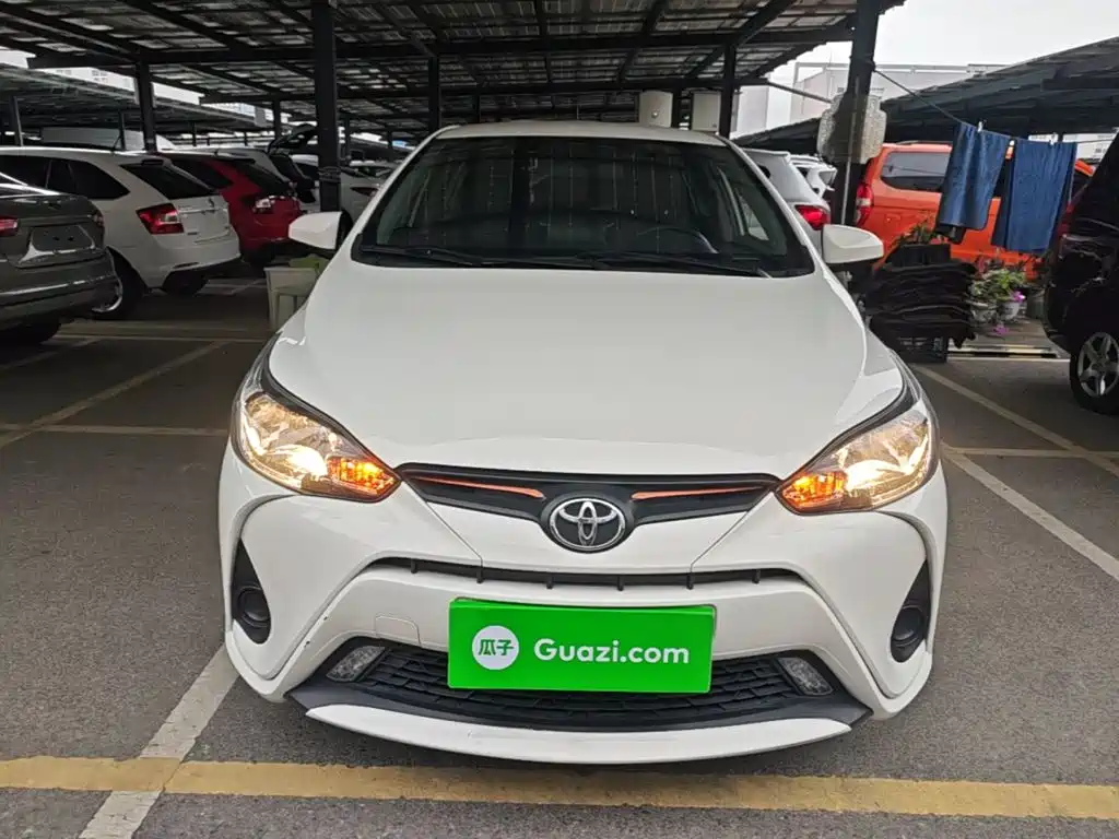 Toyota Yaris L — миниатюра 3
