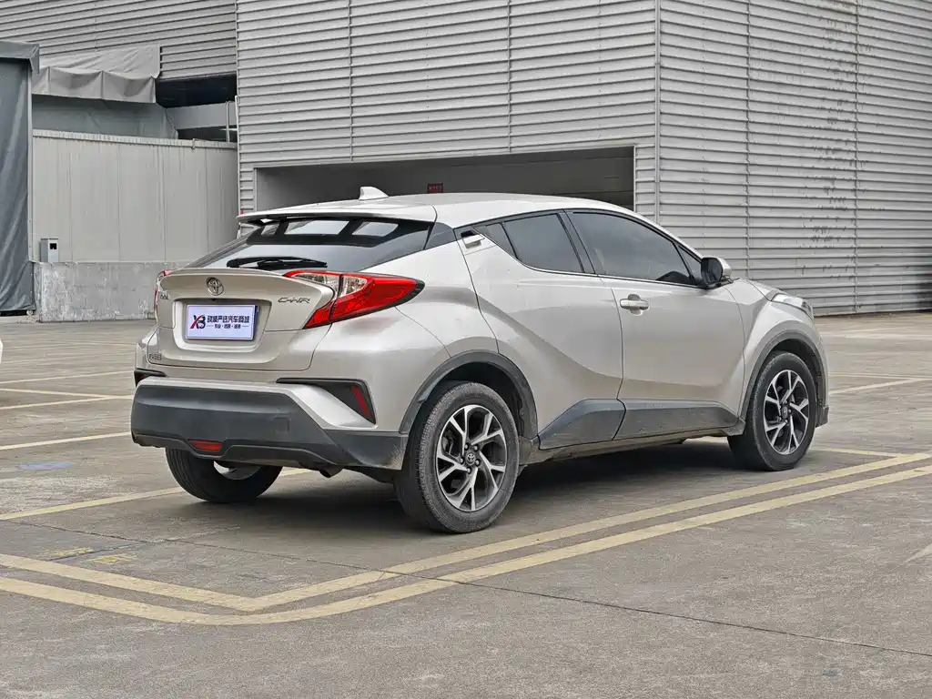TOYOTA C HR