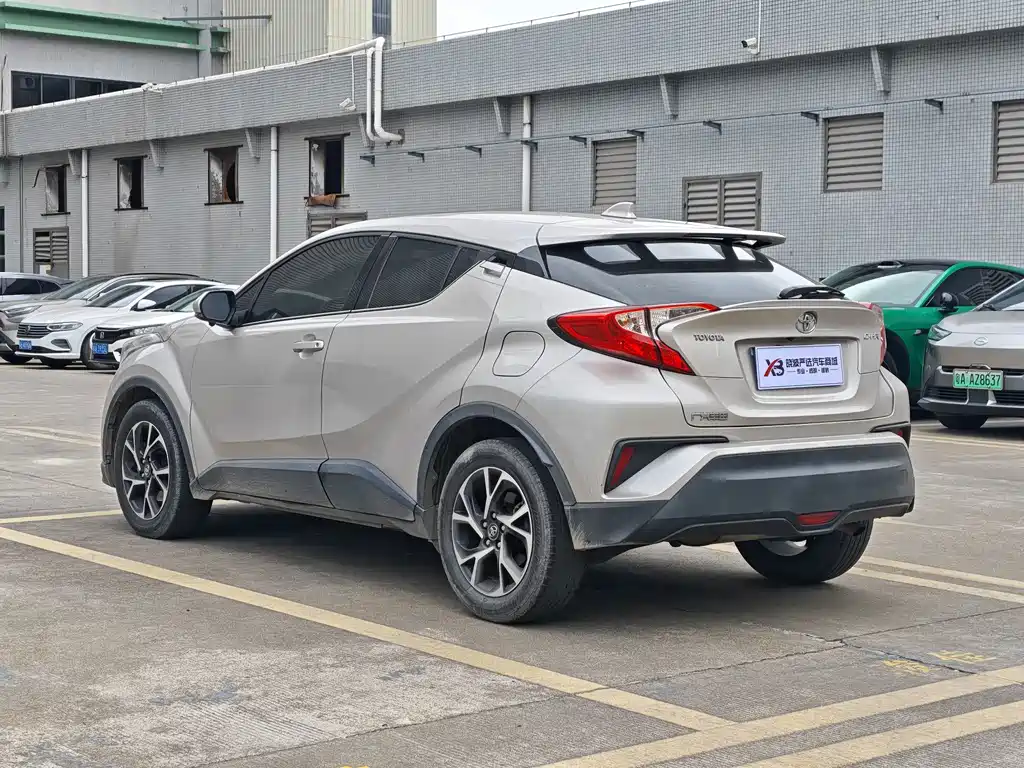 TOYOTA C HR