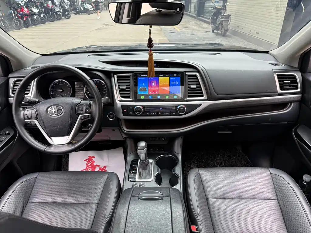 Toyota Highlander — миниатюра 11