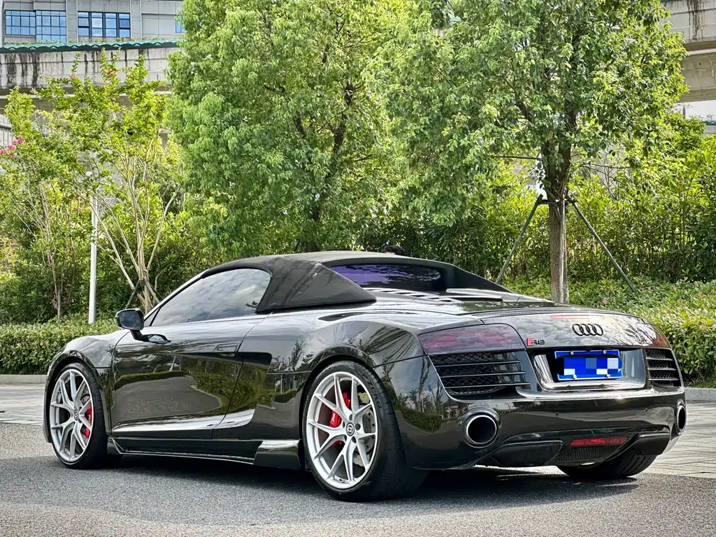 Audi R8 — миниатюра 10