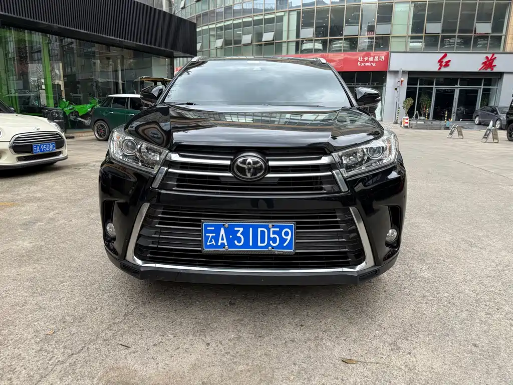 Toyota Highlander — миниатюра 2