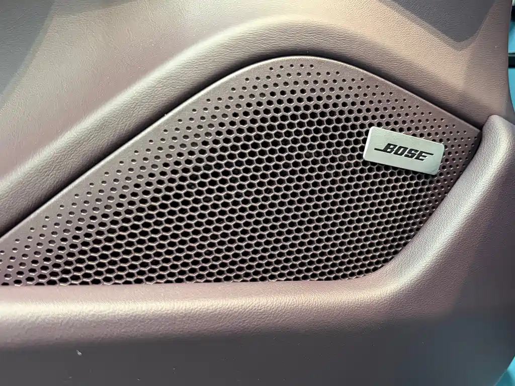 Porsche Taycan — миниатюра 8