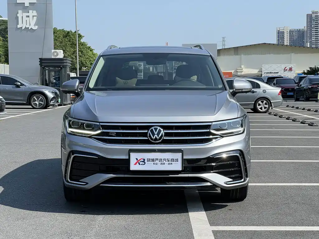 Volkswagen Tiguan L — миниатюра 3