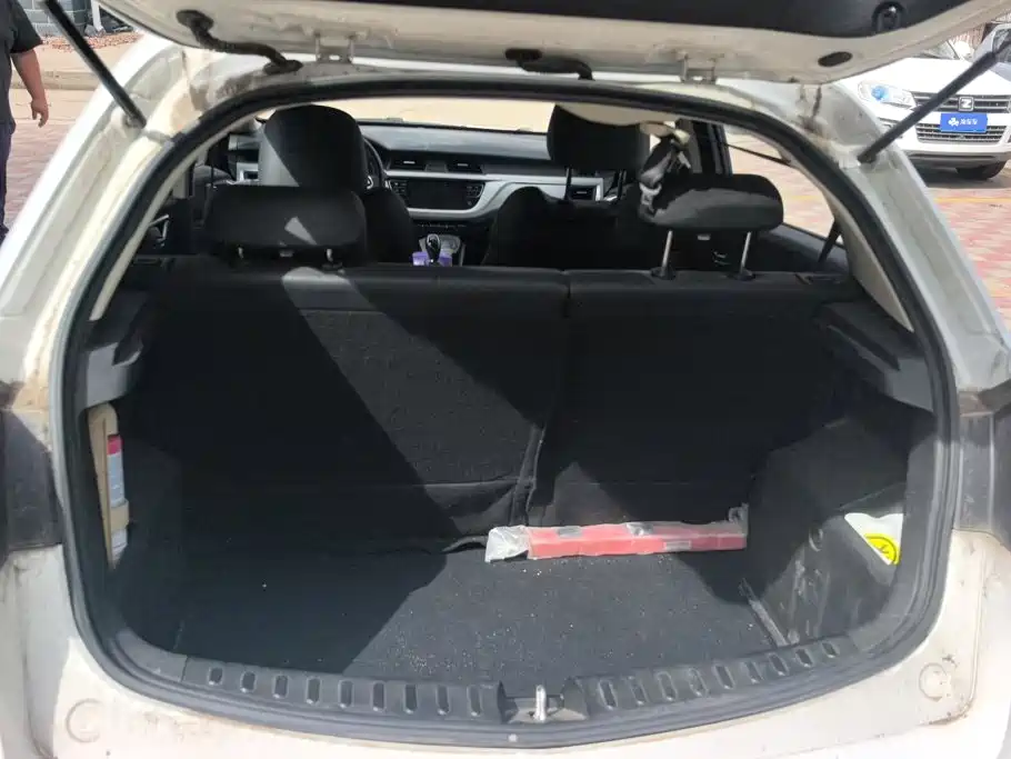 Geely Vision X3 — миниатюра 4
