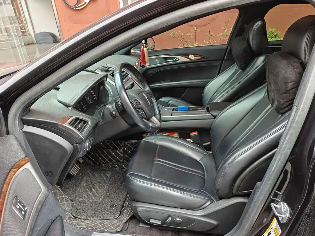 Lincoln MKZ — миниатюра 12