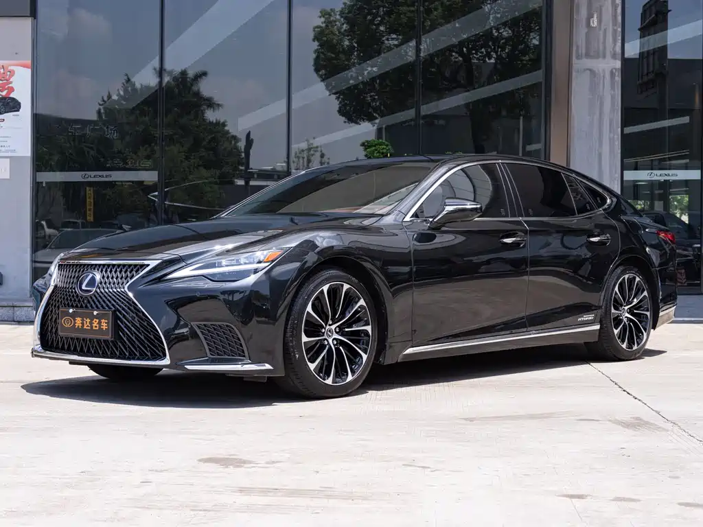 Lexus LS