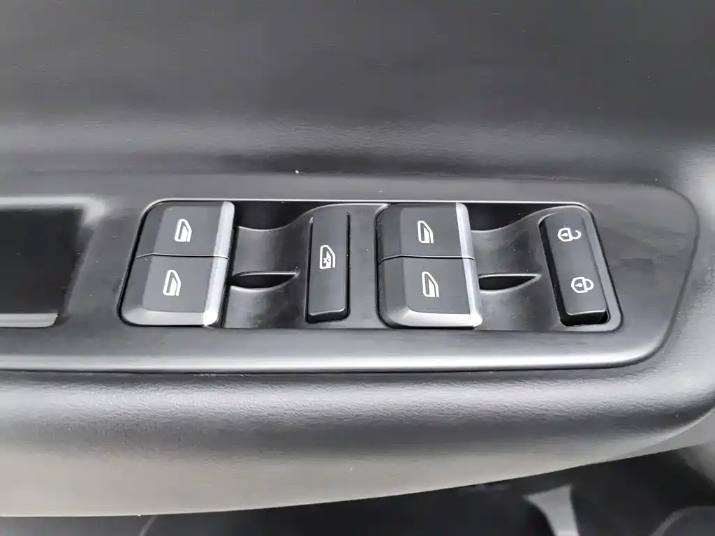 Geely Emgrand GL — миниатюра 9