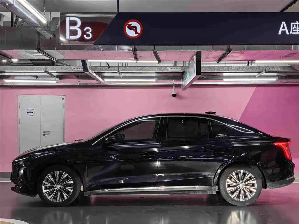 Hongqi Hongqi E-QM5 — миниатюра 3