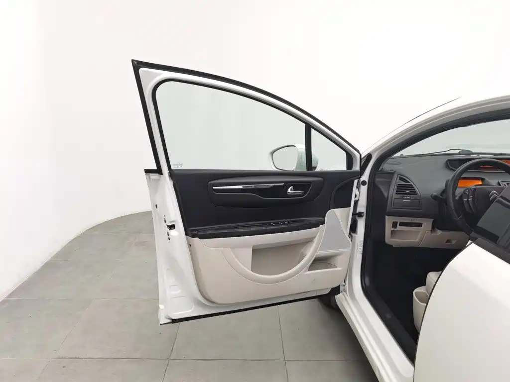Citroen C-Quatre — миниатюра 8