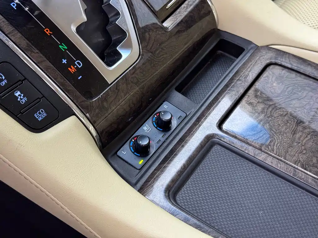Toyota Alphard 2018 3.5L Luxury