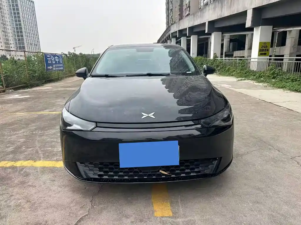XPeng P5 — миниатюра 2