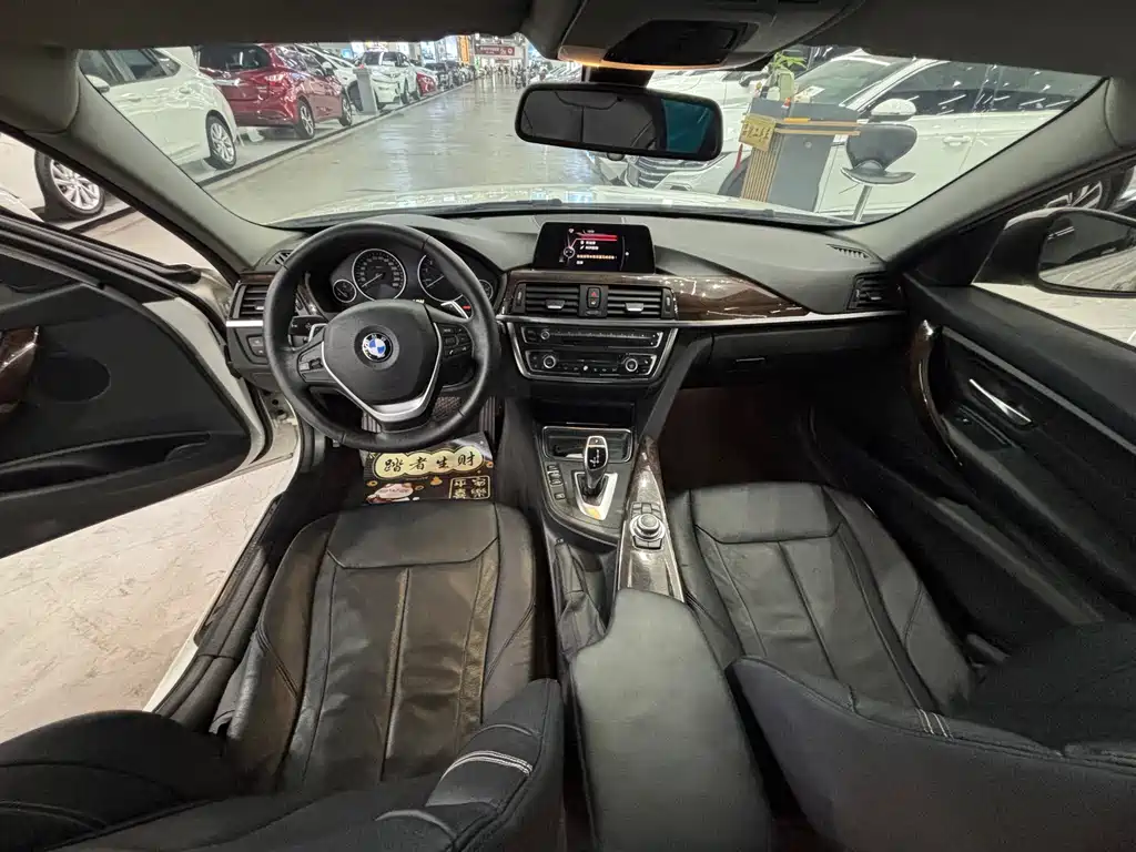 BMW 3 Series — миниатюра 5