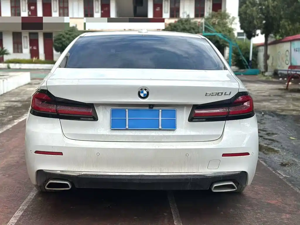 BMW 5 SERIES