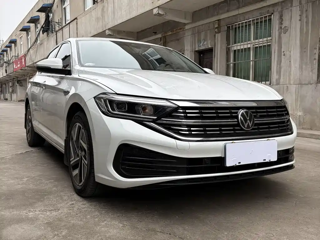 Volkswagen Sagitar 2024 300TSI DSG
