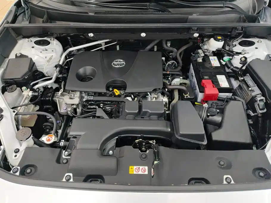 Toyota RAV4 — миниатюра 10