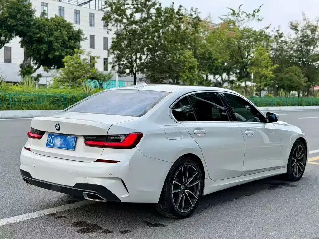 BMW 3 Series — миниатюра 6