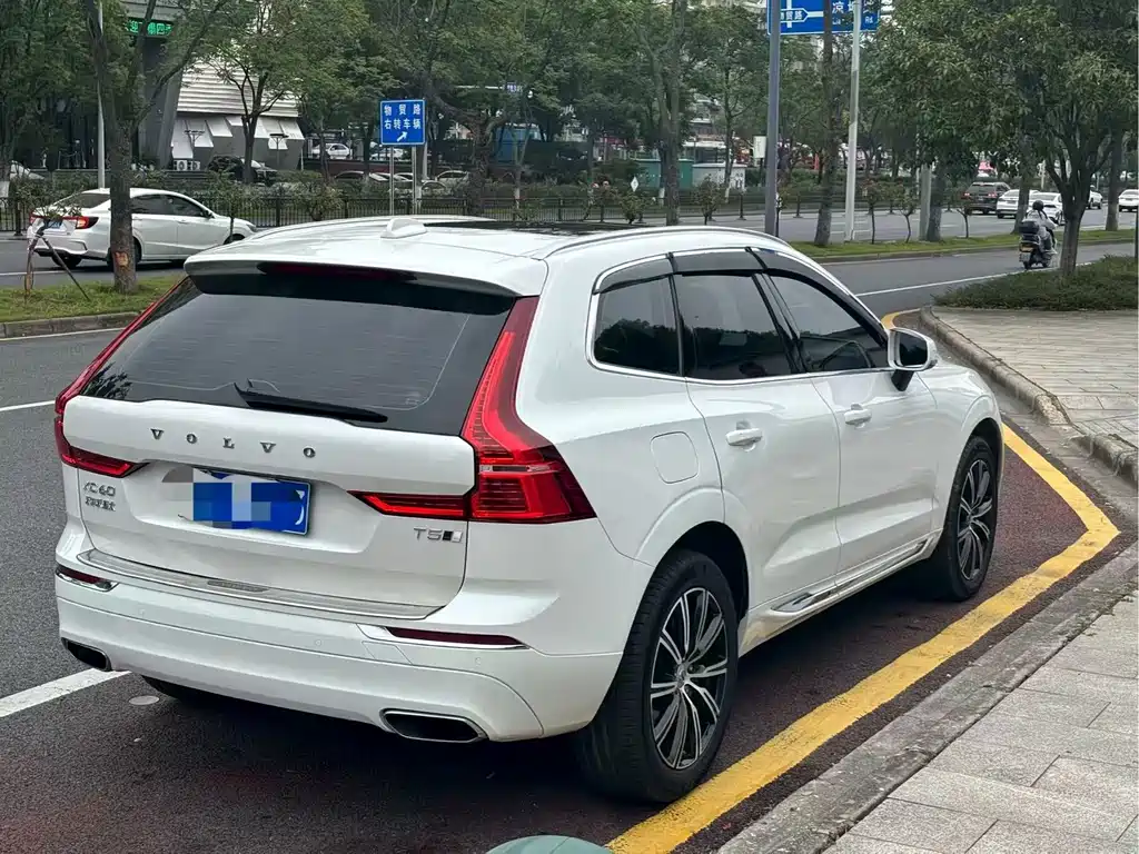 Volvo XC60 — миниатюра 9