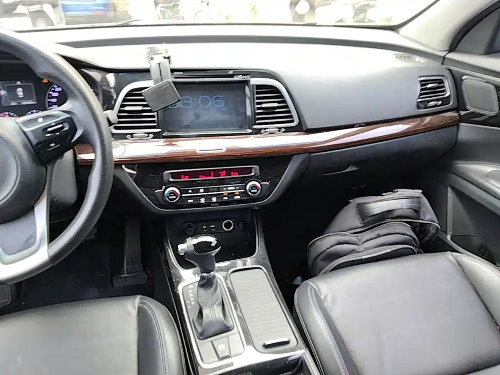 Kia K4 — миниатюра 13